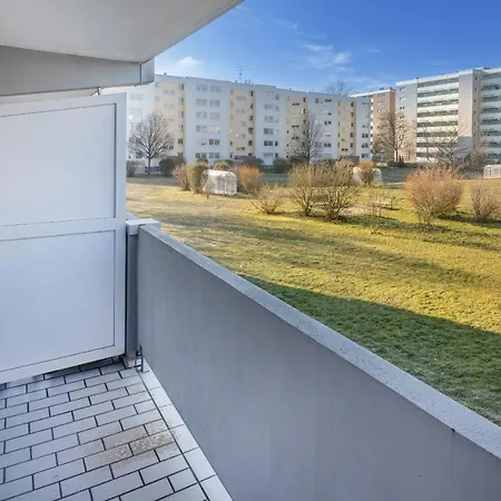 Sweethome - Studio Apartment Mit Kueche Und Balkon *